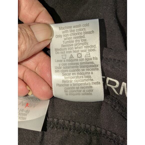 Danskin capri yoga pants black and white SZ Small. - Picture 7 of 11